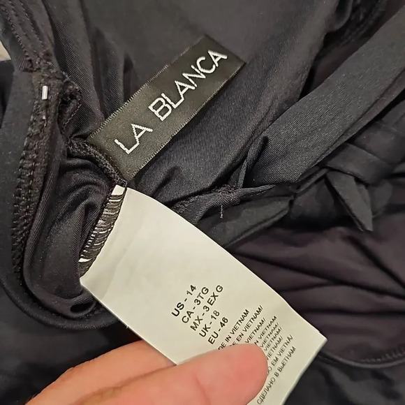 NWOT La Blanca Island Goddess High Neck Keyhole One Piece Sz 14 & 8 - Picture 2 of 6